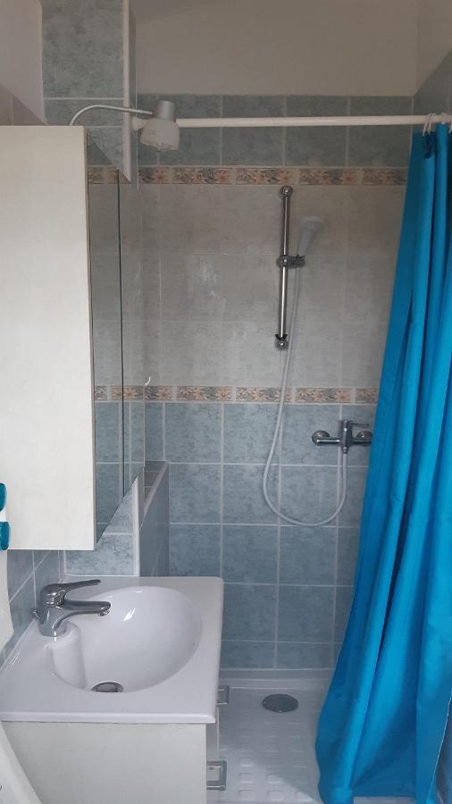 Maisonnette Au Pied De La Garrigue Villa Bernis Dış mekan fotoğraf