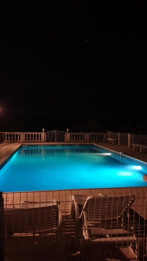 Maisonnette Au Pied De La Garrigue Villa Bernis Dış mekan fotoğraf